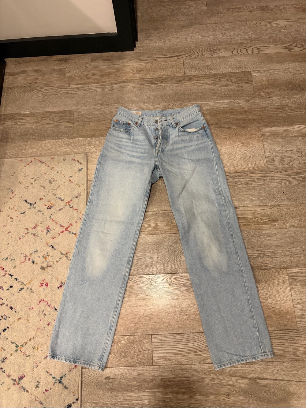 Levi’s 501 90s jeans in ever afternoon (light wash)